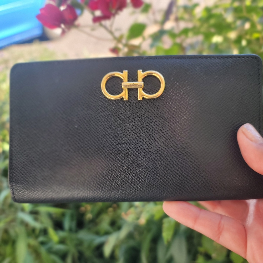 Salvatore Ferragamo Black Wallet - Picture 7 of 9